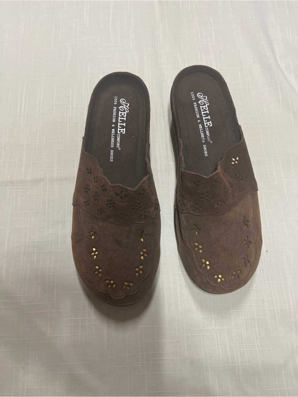 New no box Helle suede clogs with gold flowers size 8.5